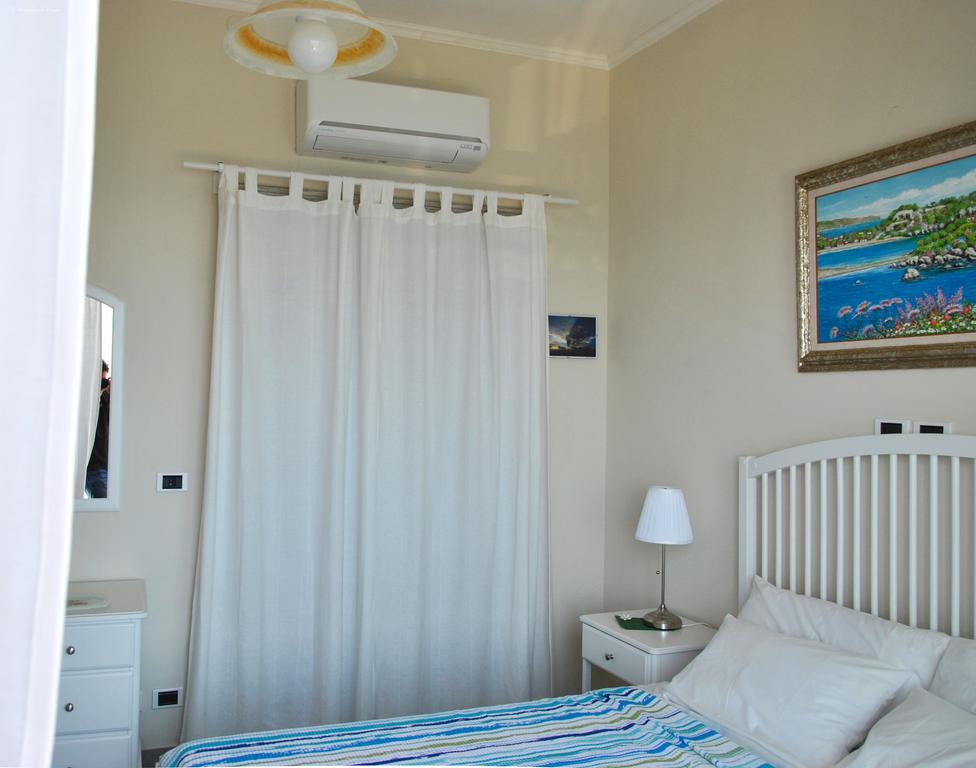 Taorminaxos Wonderful Seaview Apartment Джардини Наксос Екстериор снимка