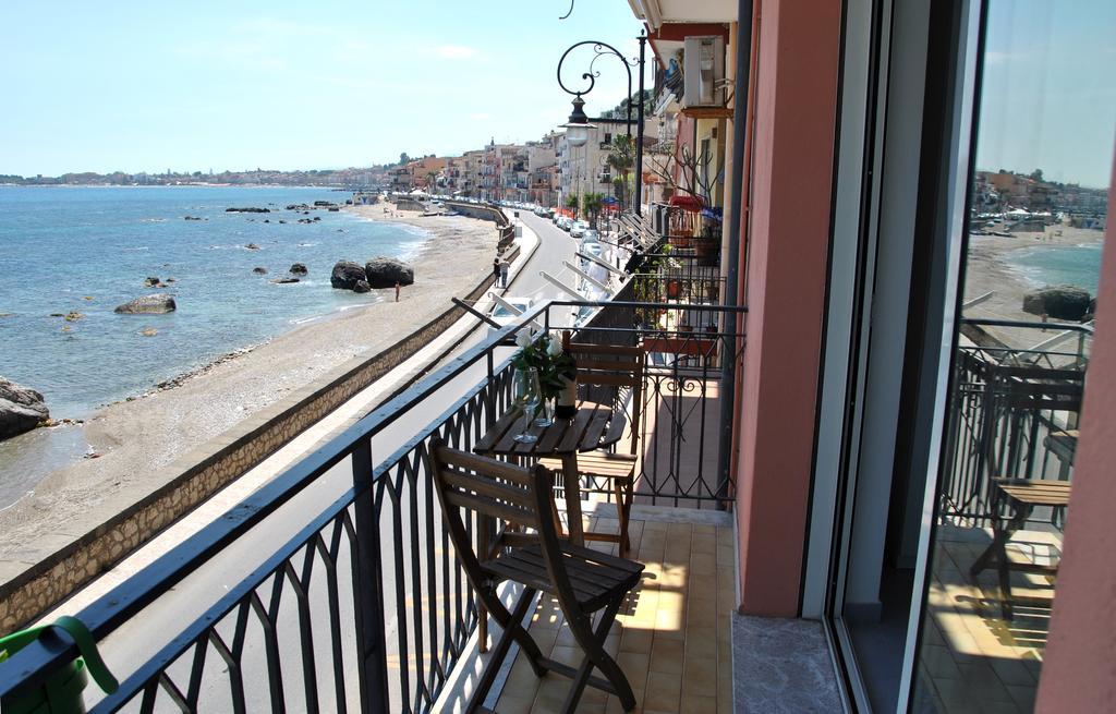 Taorminaxos Wonderful Seaview Apartment Джардини Наксос Екстериор снимка
